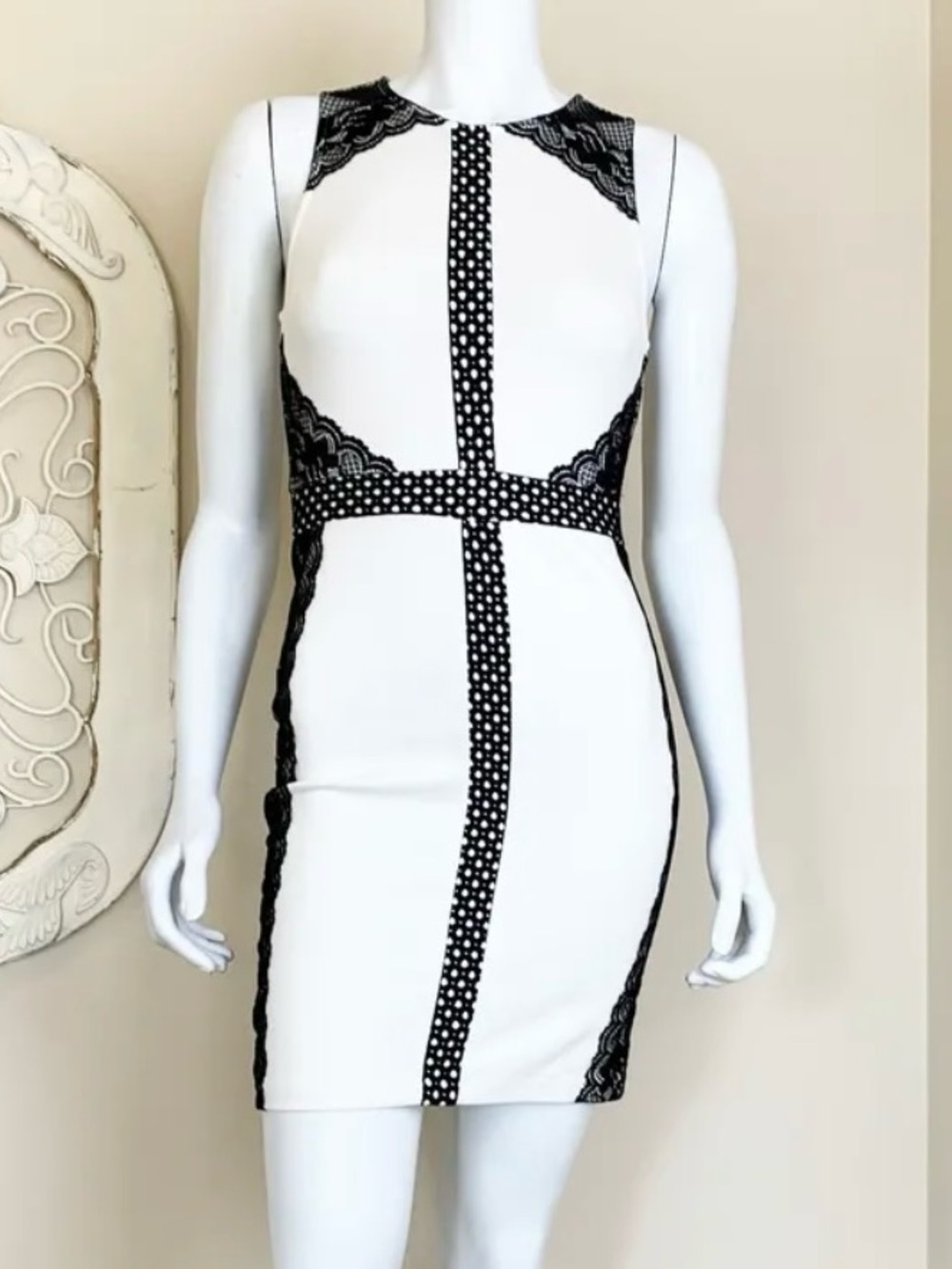 New NWT Deisgner Cremieux Black White Lace Inset Stretch Sleeveless Dress Sz. L